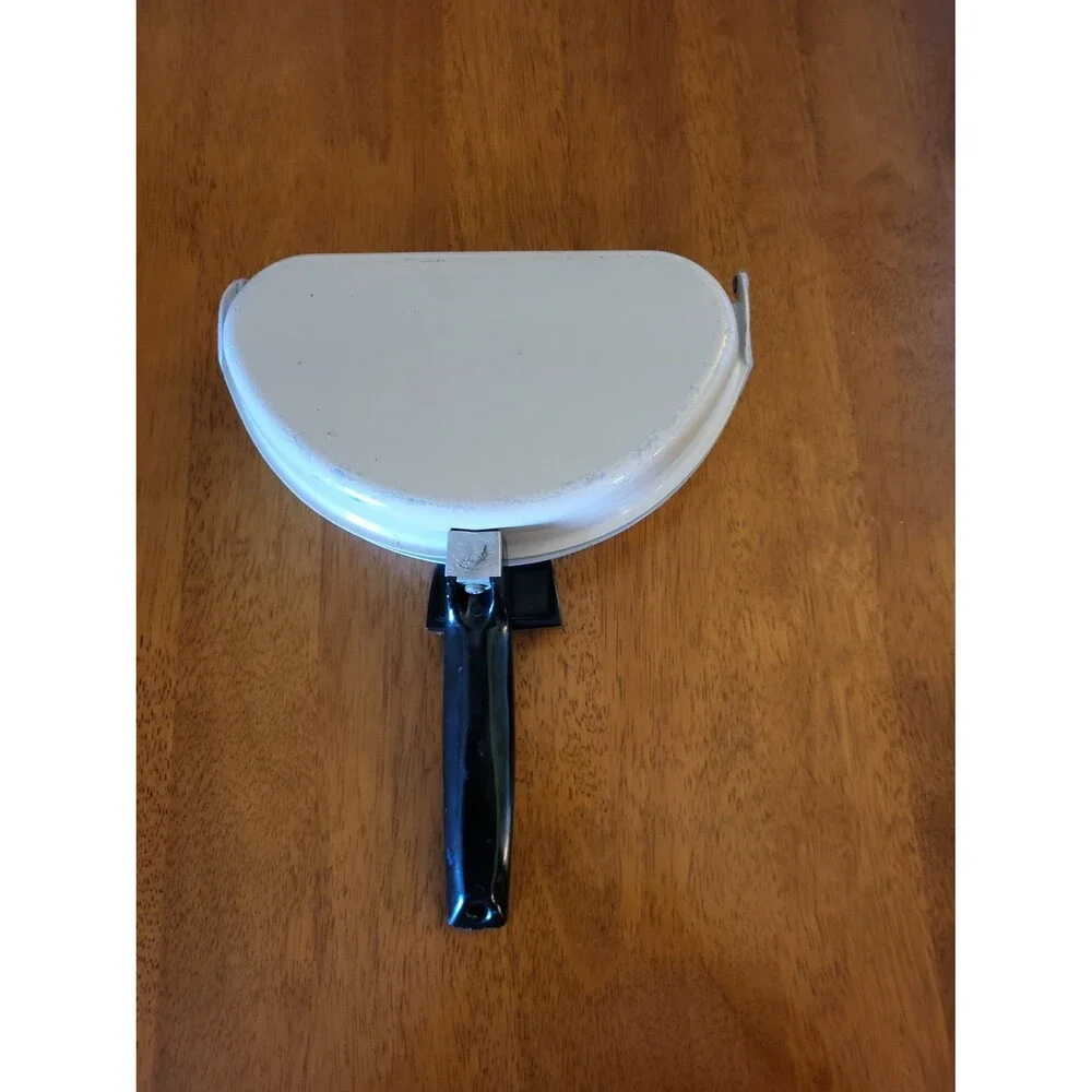 Vintage Omelet Pan